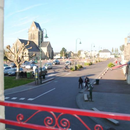 Gite le Sainte Mère Eglise Extérieur photo